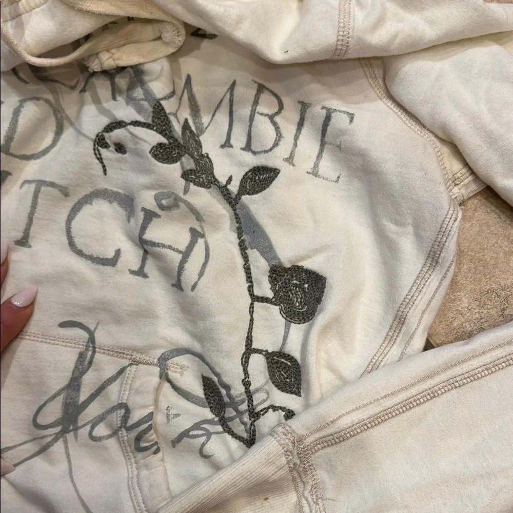 Abercrombie & Fitch Cream Casual Pullover Sweater - Picture 3 of 4